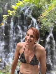 1-stefania-goulioti-diakopes-balli-summer-2025-instagram-photos-7.jpg