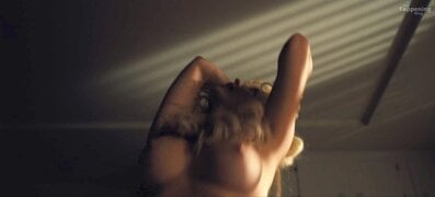 sydney-sweeney-naked-huge-tits-moaning-euphoria-topless.png-011-thefappeningblog.com_.jpg