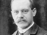 arnold-sommerfeld-1-sized.jpg