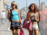 russian_girls_nevsky_prospect_st_petersburg_russia.jpg