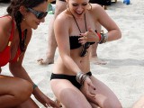 Hilary and Haylie Duff Bikini 14.jpg