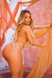 JULLY-SENSUAL-BLONDE-CURVY-LATIN-GDE-CALL-GIRL-1.jpg