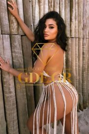 LAURA-SENSUAL-CURVY-LATIN-GDE-ATHENS-CALL-GIRL-3-1.jpg