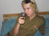 military_woman_israel_army_000265_jpg_530.jpg