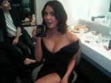 olivia-munn-backstage-letterman-twitpics-02.jpg