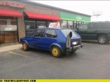 funny-car-photos-his-neighbors-love-it.jpg