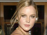 0_62_Abbie_Cornish_320.jpg