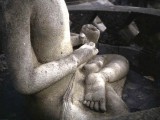 Borobudur_Bouddah-attitude-de-meditation.jpg