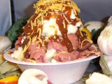 hot-beef-sundae-crazy-american-meal1.jpg