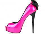 dukas-pink-shoe-1.png