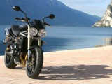 triumph_street_triple_07_02.jpg