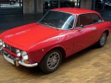 Alfa_Romeo_2000_GT_Veloce.jpg