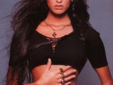 sexy-bellybutton-yasmeen-ghauri.jpg