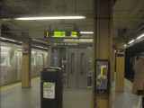 800px-14th_Street_Union_Square_BMT_Canarsie_Line_elevator.jpg