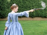 girl-with-gun_5aaa661677054.jpg