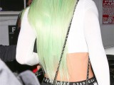 Kylie Jenner showed her thong photographers 5.jpg