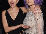 miley-cyrus-katy-perry-cupping-breasts-grammys-020815-3.jpg