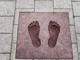 depositphotos_99589052-stock-photo-imprint-of-a-foot-on.jpg