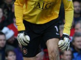 308px-Edwin_van_derSar_playing_for_MUFC_cropped.jpg