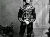 Winston Churchill in uniform, 1895.jpg