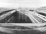 Fiat-test-track-in-black-and-white-with-classic-cars-going-around-the-Lingotto-factory-track.jpg