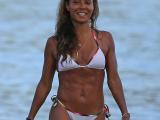 Sexy-Jada-Pinkett-Smith-Bikini-Pictures-2.jpg