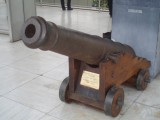 Naval_gun_(Ioannina).JPG