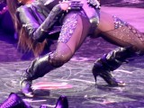 ciara_legs_stage22_lg.jpg