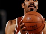 AAFQ004~Artis-Gilmore-Posters.jpg