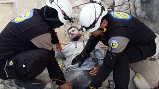 161124122846-01-mannequin-white-helmets-1124.jpg