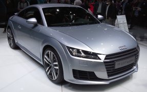 Audi_TT_8S_01_--_Geneva_Motor_Show_--_2014-03-09.jpg