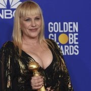 frappee-au-visage-par-patricia-arquette-une-jeune-actrice-devoile-sa-blessure-lors-des-golden-...jpg