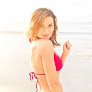 aly_michalka_bikini05.jpg