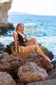 ZOYA-EROTIC-TEEN-UKRAINIAN-VIP-GIRL-IN-ATHENS-1.jpg