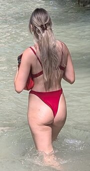 122833498.MP~2.jpg