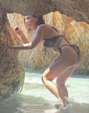 VideoCapture_20250831-221704.jpg